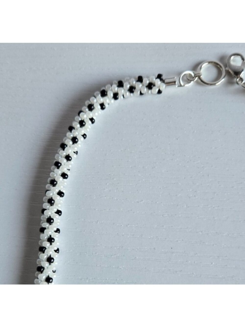 21"Black & White Necklace Medium Seed Bead Kumihimo (Japanese Brading) w/Pendant - Picture 5 of 5
